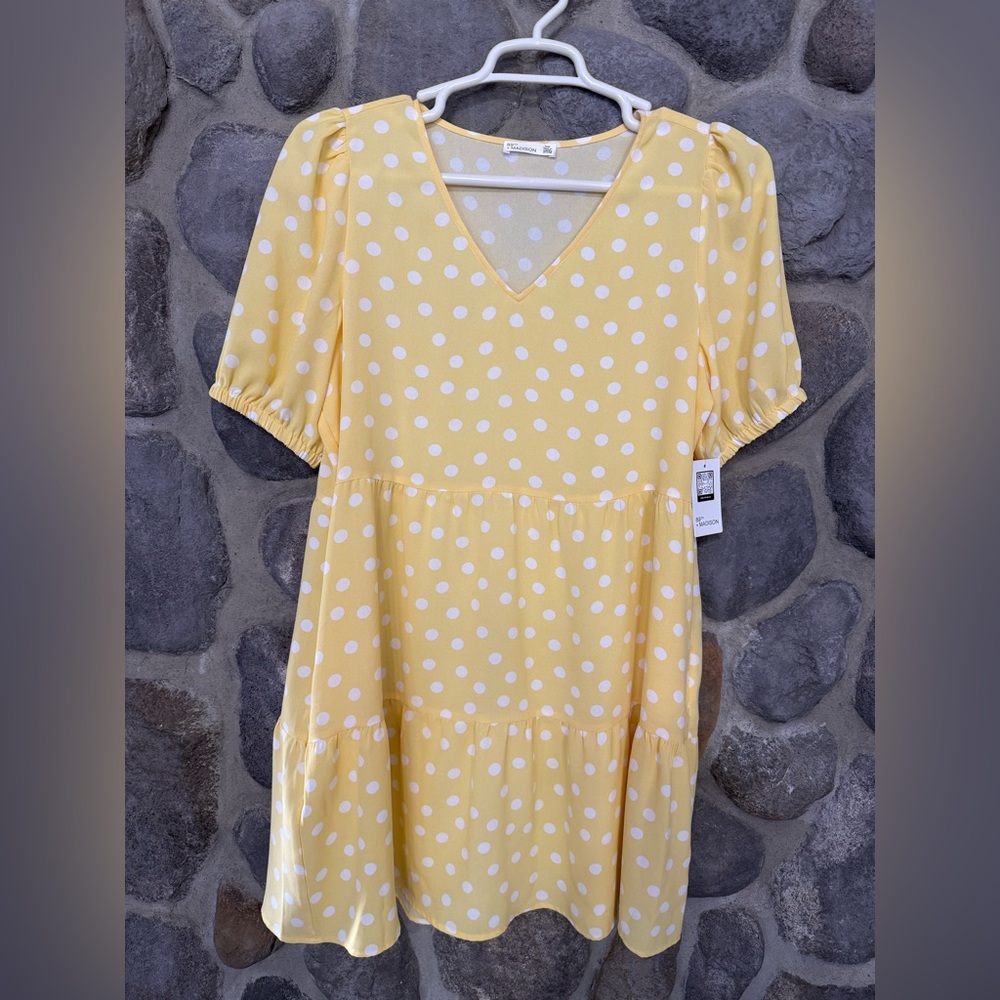 89th + Madison Yellow Polka Dot V-Neck Dress Size M